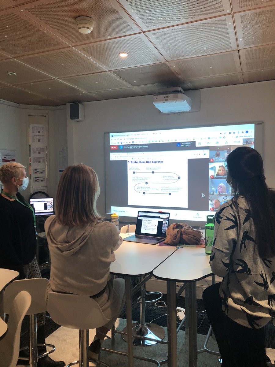 MlleApr's tweet photo. Day 2 #ISMPLConference Session 1: What? Why? Who? How to ask good questions in lessons with @geraghty_phys https://t.co/3tiLqtVgTv