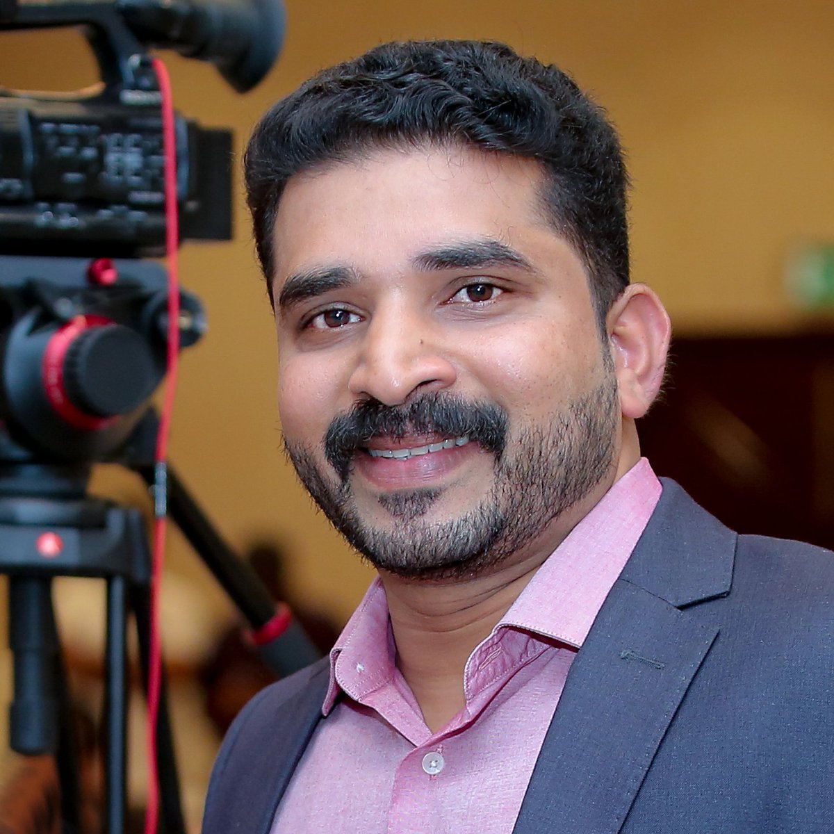 faisumer's tweet photo. #NewProfilePic https://t.co/QyajxuugsM