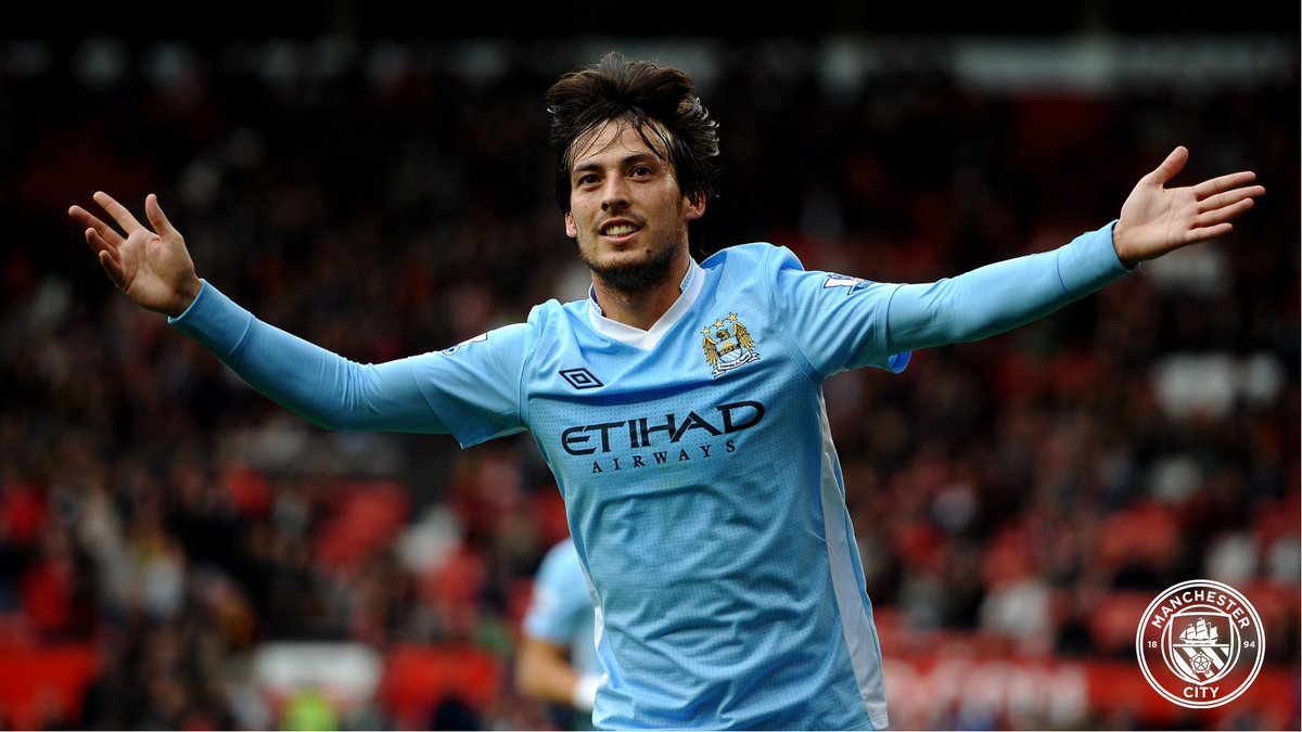 ManCity's tweet photo. Wishing a very Happy Birthday to City legend, @21LVA!! 🥳💙

🔷 #ManCity | https://t.co/axa0klUGiM https://t.co/XHVq8fsGEh