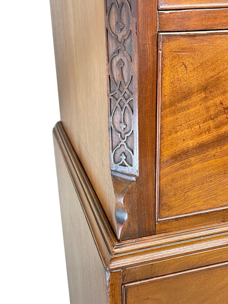 Timmsantiques's tweet photo. Added to our website just yesterday and FOR SALE NOW is this fabulous 18th Century Mahogany Tallboy, Or Chest On Chest...
https://t.co/kiOhd0gB9R
#englishantiquefurniture #georgianmahoganyfurniture #antiquetallboy #chestonchest https://t.co/C98WVvS9vP