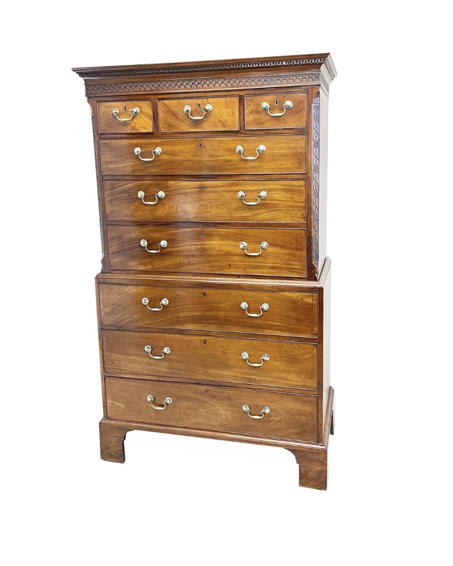 Timmsantiques's tweet photo. Added to our website just yesterday and FOR SALE NOW is this fabulous 18th Century Mahogany Tallboy, Or Chest On Chest...
https://t.co/kiOhd0gB9R
#englishantiquefurniture #georgianmahoganyfurniture #antiquetallboy #chestonchest https://t.co/C98WVvS9vP