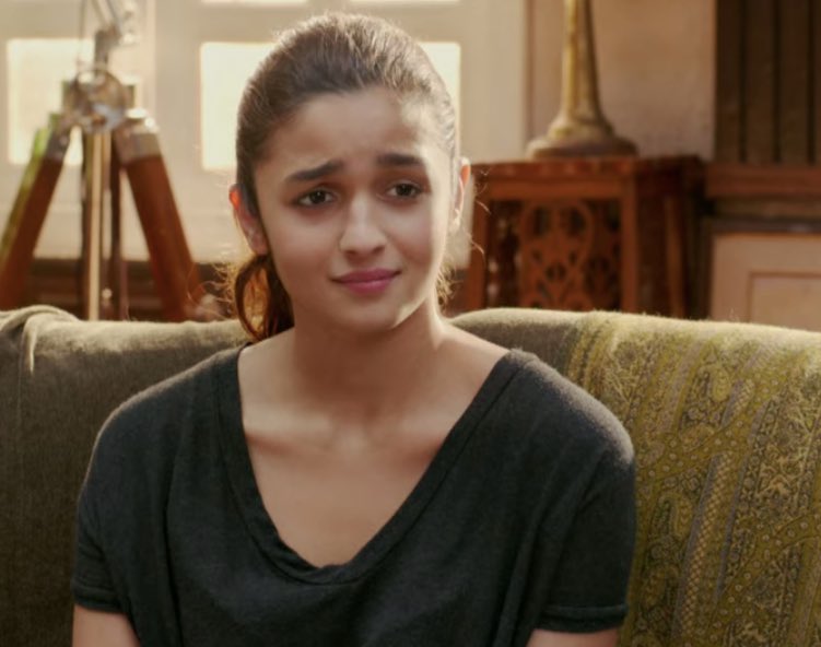 SRKUniverse's tweet photo. The diary of the lessons of Life ❤️
#DearZindagi #ShahRukhKhan #AliaBhatt https://t.co/iEjm1vTYag