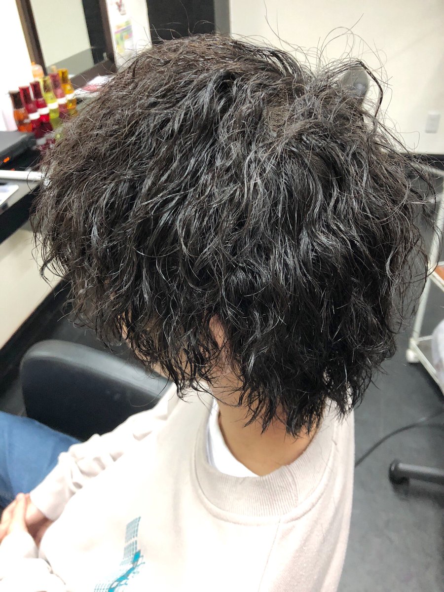 ヘアーラウンジカルネ 熊谷真人 Di Twitter 大人気 メンズ ツイストスパイラルパーマ T Co Smlm4zl0br 滝川市美容室 滝川美容室 パーマ メンズカット ワイルドパーマ 2ブロックパーマ メンズショート ツイストパーマ スパイラルパーマ