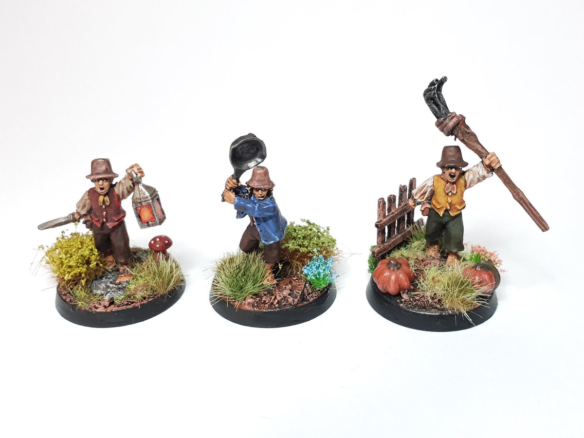 ASkjald's tweet photo. More hobbits take up the fight! https://t.co/v7PQttHZNj