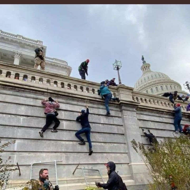 On the occasion of the New Year, wall climbing competitions were held in the US Congress ...

#Pray4Americans