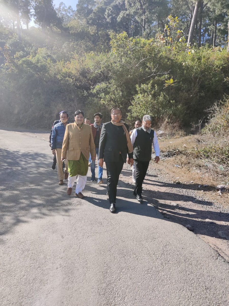 vishalsethpkl's tweet photo. मोरनी की पहाड़ियो मण्डल प्रशिक्षण शिविर के दौरान माननीय प्रदेश अध्यक्ष श्री @opdhankar जी का सानिध्य मिला। https://t.co/INUkyFgRTm