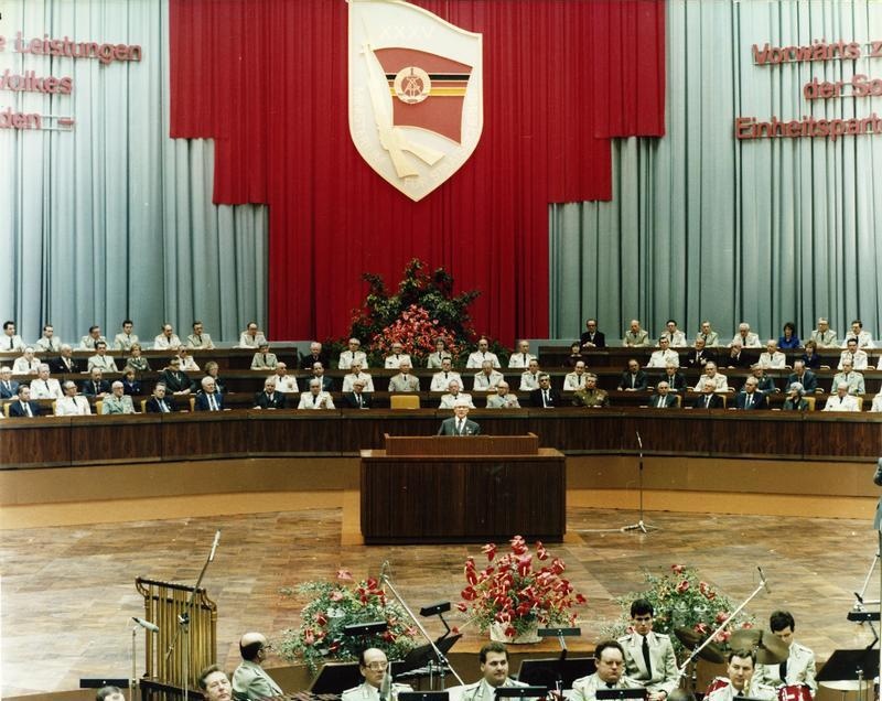 ColdWar1947's tweet photo. #DDR #GDR #ColdWar https://t.co/iMHf8KPTz1