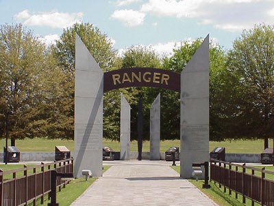 op_hawkeye's tweet photo. 1.8.2004 ~ Chief Warrant Officer 2 Aaron Weaver 🇺🇸

#OpHawkeyeRemembers #75thRangerRegiment <3>
#RLTW #SuaSponte
#BronzeStar #PurpleHeart

📰 https://t.co/PYfuGU2Ehj
📰 https://t.co/2Jc60AUz7y
📰 https://t.co/qwKR4Hweu7
📰 https://t.co/OWgkLSf4ac
📰 https://t.co/dbQHsmZy3p https://t.co/5nMYmB2mLR
