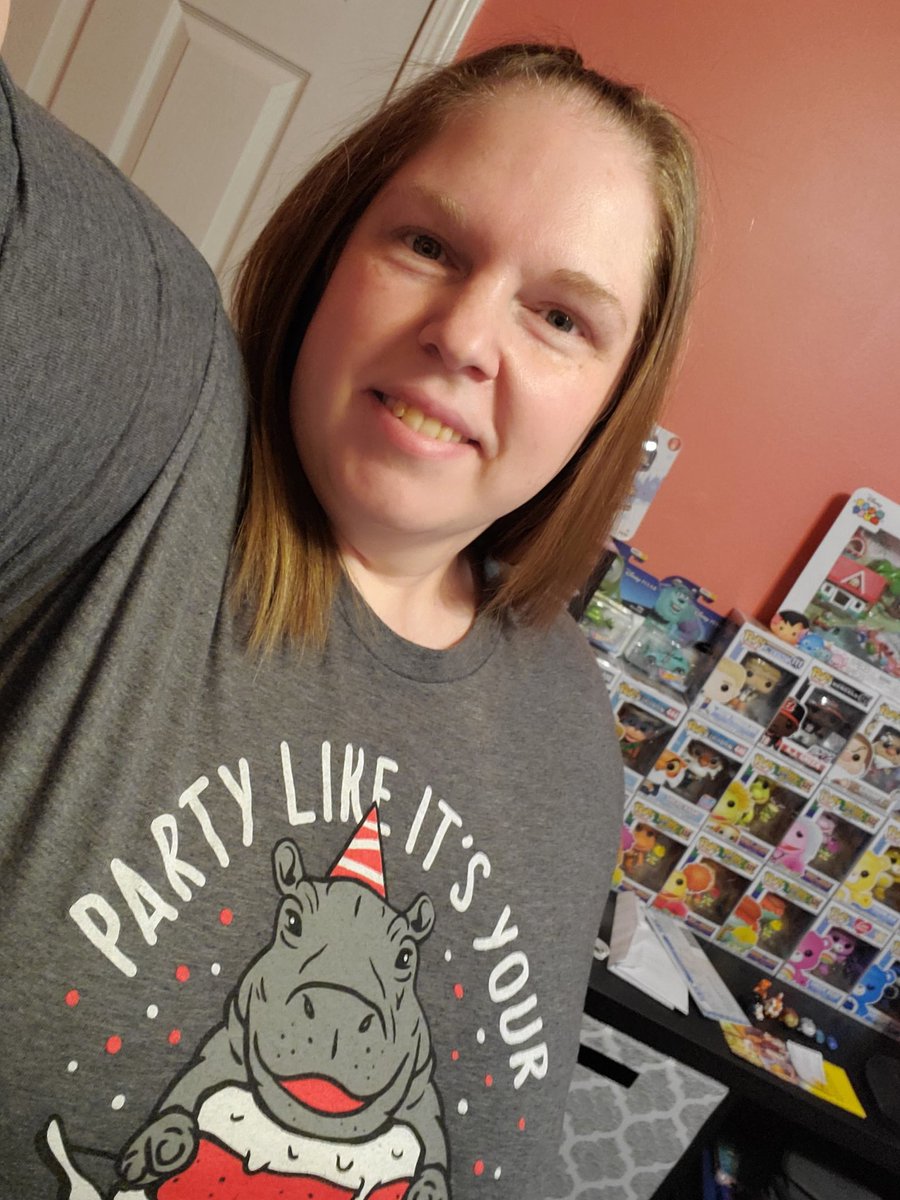 KarenMagner3's tweet photo. I'm gonna party like it's my birthday because it is my birthday! @CincinnatiZoo @CincyShirts #Ilovehippos https://t.co/But8z5ebxZ