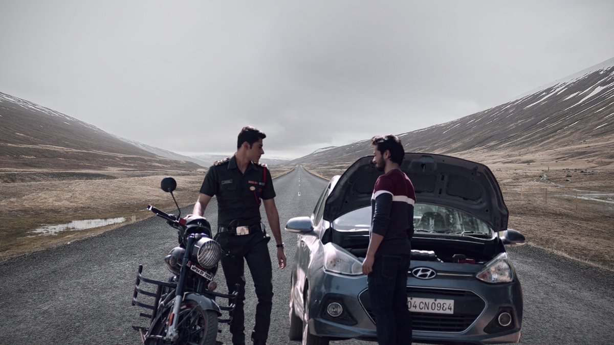 9.Shravan and Vikram became very good friends. Vikram was leaving Ladakh but Shravan told him to go for a trip of Nubra Valley with Suman. #hamaresu1