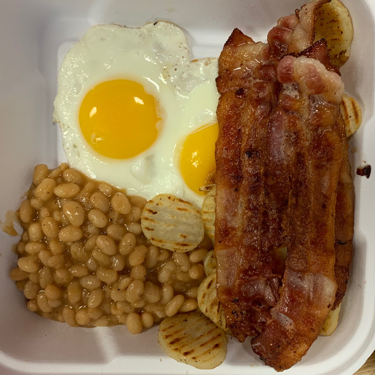 Ralph and Sons Diner tweet media