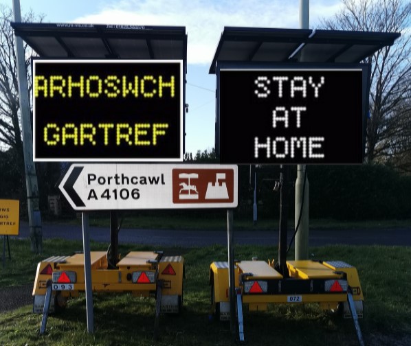 BridgendCBC's tweet photo. 🚨 Lockdown restrictions in Wales have been extended for another three weeks.

🚨 #Bridgend County Borough currently has the highest rate of positive coronavirus tests in the Wales at 33.7%. 1/7 https://t.co/ZDlE2sXcbc