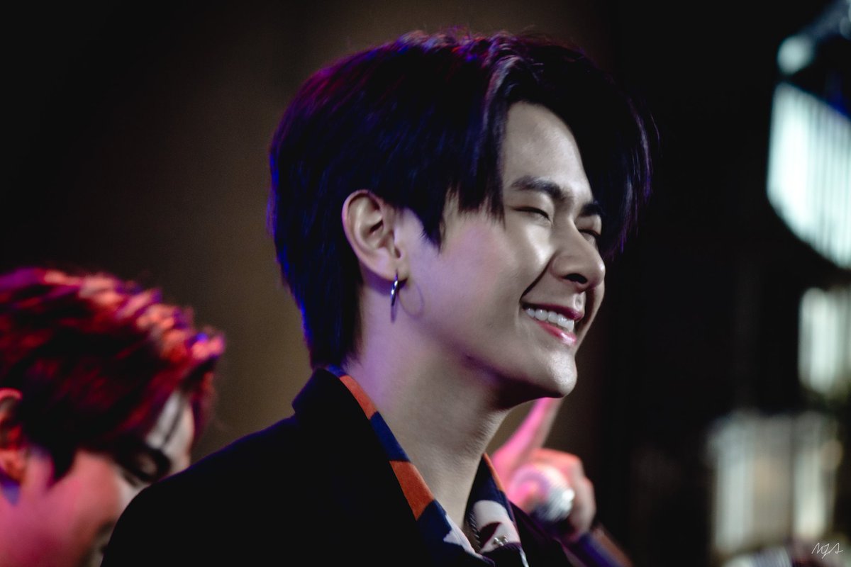 PhotomGraph's tweet photo. Happy Friday 🤍

#JackieJackrin https://t.co/2PXhBSlkT1