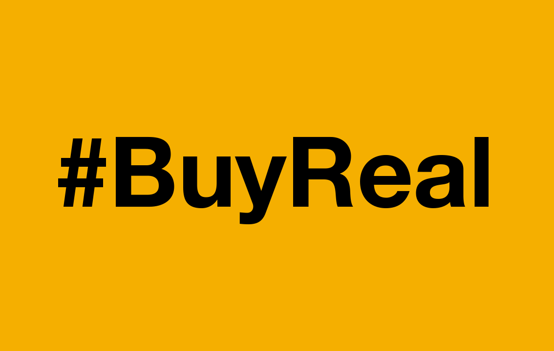 bhamts's tweet photo. Looking to freshen up your makeup for New year. #Fake make-up can contain potentially hazardous chemicals so #buyreal this #ValentinesDay2018. For top tips visit https://t.co/xyisyb09LU #BrumTS @The_IPO @The_ACG @BhamCityCouncil https://t.co/AMZ3hxD0g6