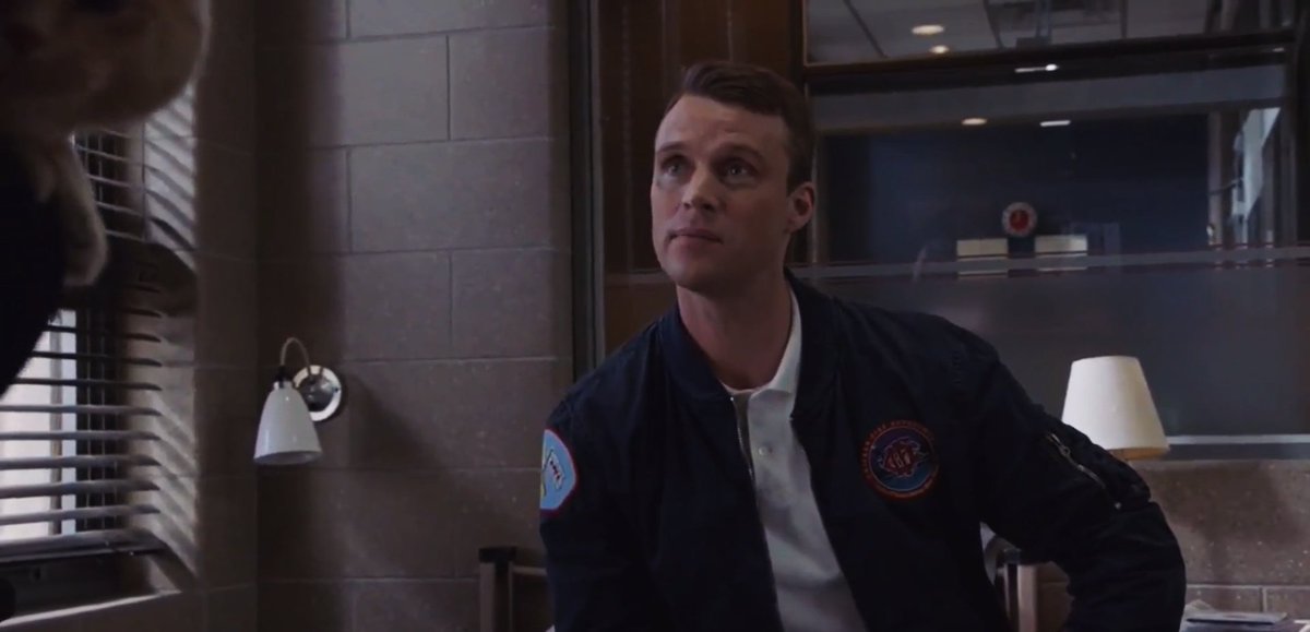 8x13 - A Chicago Welcome (part five)