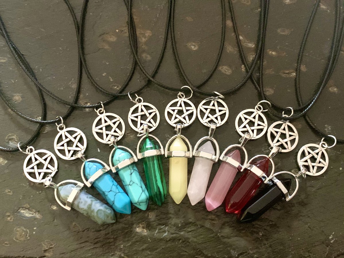 I’m just 6 orders away hitting 100 in my shop! 😁 I’d be so happy if I could reach my goal today! Shopping in a budget? Don’t fret! Everything I have available is is under $15, shipping is FREE and you can still take 20% off with code NEWYEAR! 🎉merikurocreations.bigcartel.com