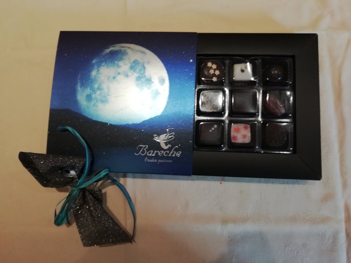 RoserCaritx's tweet photo. L'art fet per tots els sentits #bareche #creadorspastissers #Barcelona #plaisir #chocolat #sweet gràcies pel regal @Gesisans @susannabareche https://t.co/aBo5K55Mln