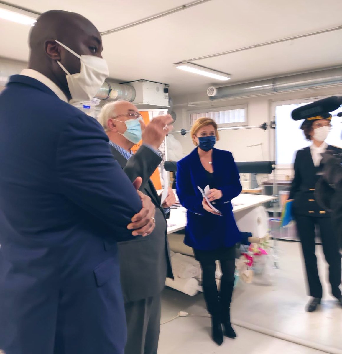 Le PHARES tweet media