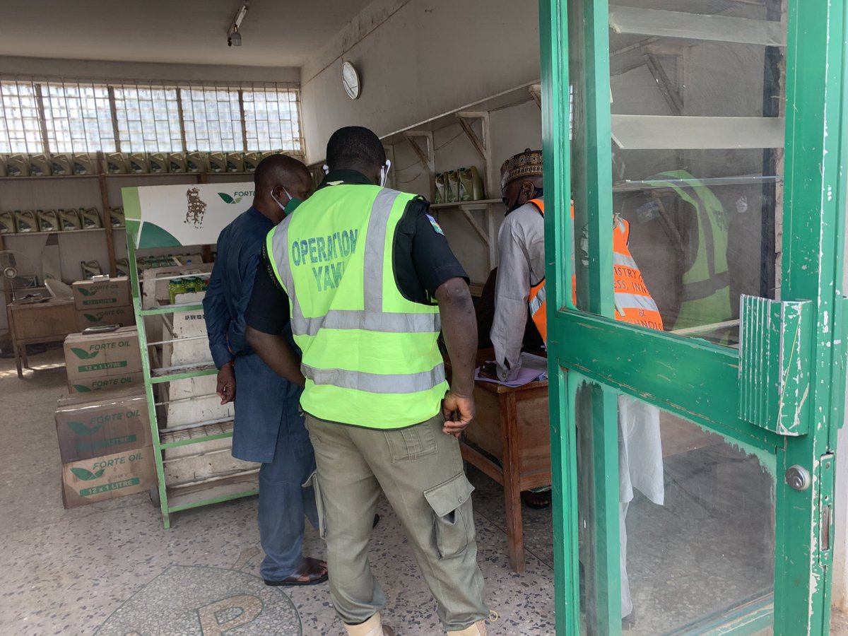 KDSG_MBIT's tweet photo. PHOTO NEWS : Images from covid-19 compliance monitoring and enforcement task force activities for today, Friday 8/1/2021
#TakeResponsibility #ForwardTogether 
#MaskupKaduna 

Forte Oil, Muhammadu Buhari Way, Kaduna https://t.co/emZM0LnKJ1