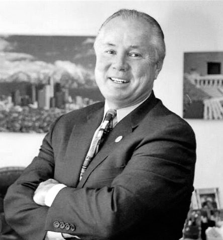 My heart goes out to the family of Tom LaBonge. He was so much more than an elected representative—he was the ultimate goodwill ambassador, public servant, historian for his City of Angels, a&amp; an icon. He led w/ his heart &amp; truly loved the men &amp; women of the LAPD.

Rest In Peace