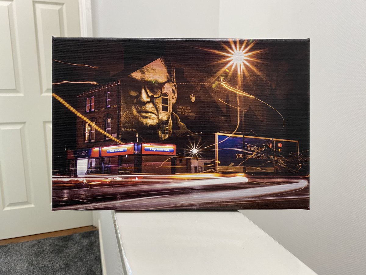 RiotBadger's tweet photo. ⚠️ GIVEAWAY TIME! ⚠️
Would you like to win a 30x20cm canvas of the Hyde Park Bielsa mural?
All you have to do is like and retweet my PINNED TWEET and I’ll pick TWO winners before kick off against Brighton next Saturday.
Good luck!
#LUFC #MOT #FREESTUFFISCOOL #ALAW #BIELSA https://t.co/sxy7ipo7j6