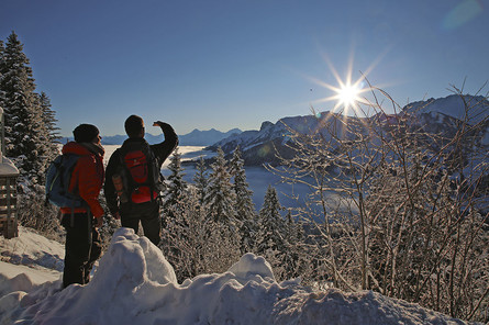 STMediaCH's tweet photo. Winterwandern vor der Bundeshauptstadt!
Mit @coop_ch -Zeitung Wanderexperte
#ThomasCompagno unterwegs im #NaturparkGantrisch!
100 % Wandergenuss auf dem markierten 4.5 km langen Rundweg auf dem #Gurnigel!
@BernWelcome @madeinbern #SchweizerPärke
https://t.co/jmUcCpkYfl https://t.co/pZJ1L3U35c