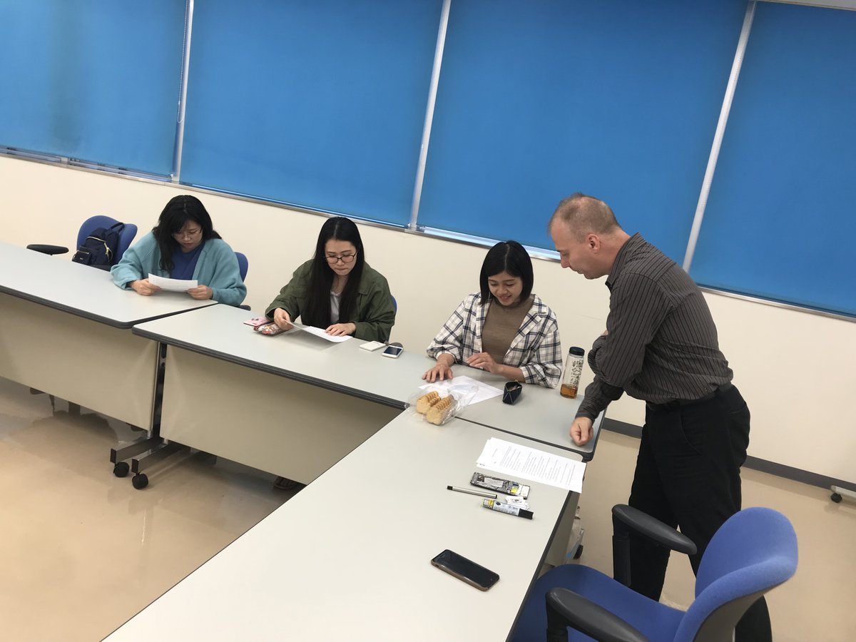 LanguagesPochi's tweet photo. ポチット英会話のピーターは、プラモ作りが大好きなとっても優しいハンガリー人。

日本語もペラペラなので、英語に自信がなくても全然OK

まずは、無料英会話で一歩踏み出してみよう。

#英会話 #宜野湾 #ポチット留学 #ポチット英会話 https://t.co/9fRrXoTgDB https://t.co/2mMu22gqVA