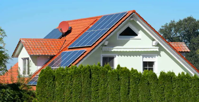 'Kada jedno domaćinstvo ili firma iz Srbije odluči da instalira solarne panele i započne proizvodnju električne energije za sopstvene potrebe, i tako postane prozjumer u Srbiji to više nije nemoguća misija, čak je vrlo jednostavno.
bit.ly/39bWwnQ