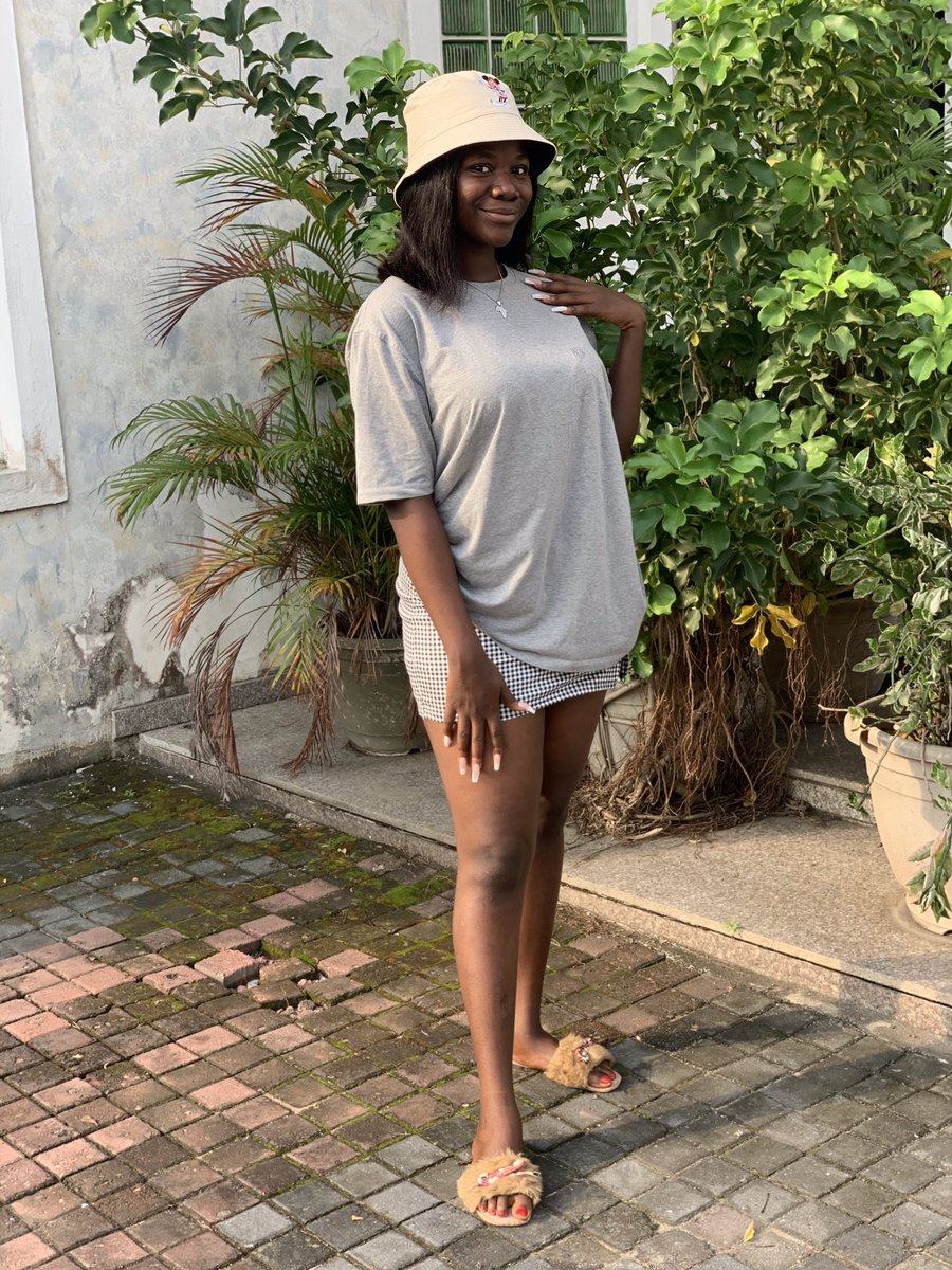 Theyinkaaa's tweet photo. Sweet like coconut body like ajebutter 🥰
Whatever Davido said... https://t.co/HkIa8IMhIz