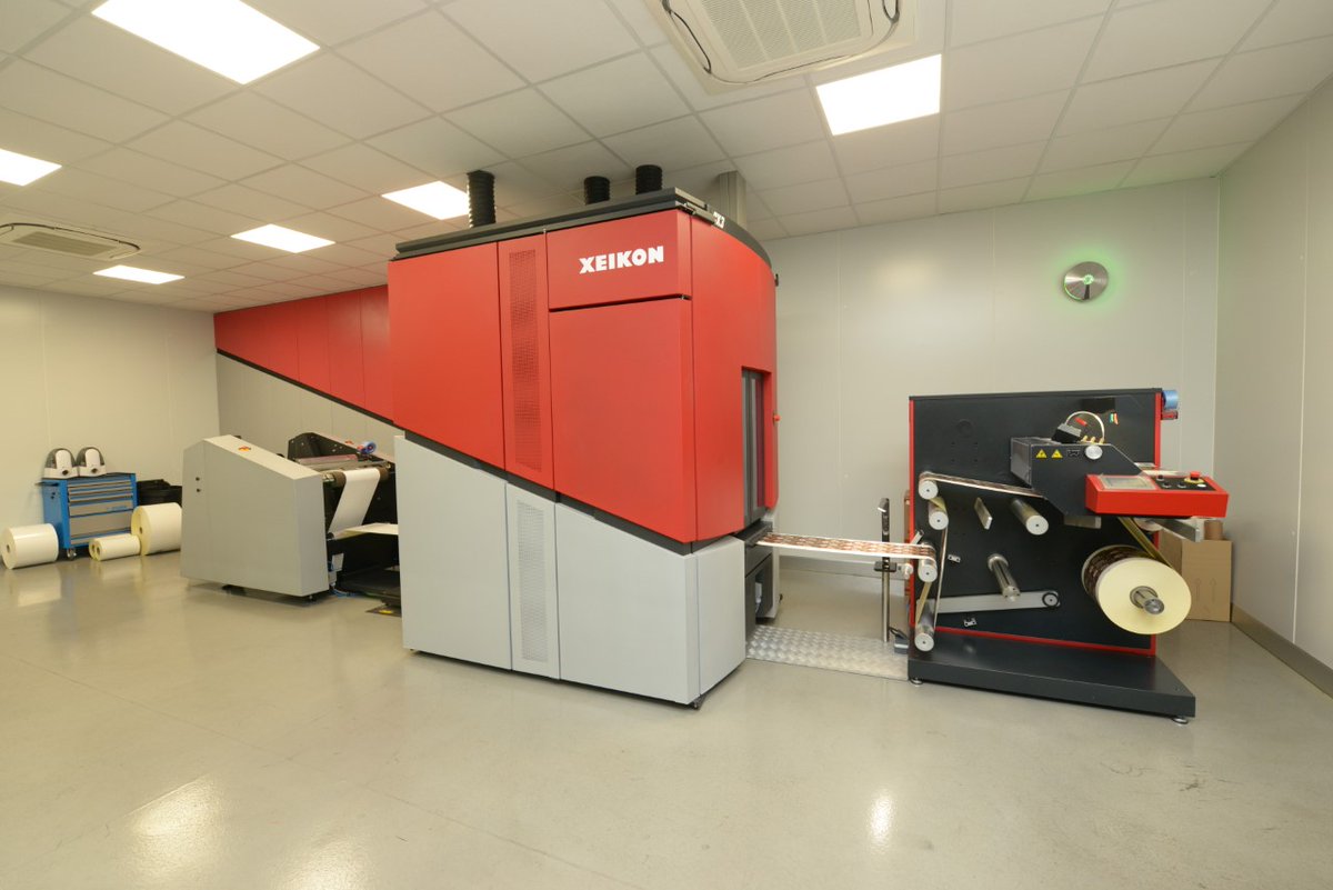 Xeikon's tweet photo. #InterPrint starts to digitize its Label production with dry toner technology offered by Xeikon CX3.

Thanks to the Xeikon CX3, InterPrint works with low levels of stock and boosts productivity with no pre-treatment needed.
https://t.co/BDivPnq0wP

#Digital #LabelPrinting https://t.co/dtm9JwDqGM