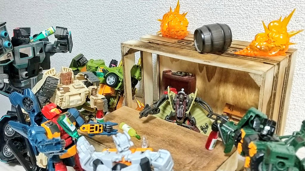 OMITFREVIEW's tweet photo. 駆け出しのTFレビューブロガーです！ブログやTwitterでTFファンの皆さんと交流したいです！
#TF好きな人どこにいるんですかRTして存在を知らせてください https://t.co/u2AQCoqCba