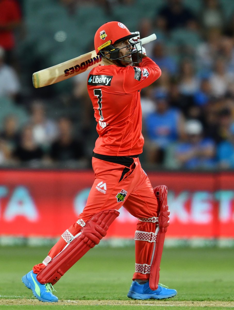 weRcricket's tweet photo. Mohammad Nabi and Jake Fraser-McGurk add 68 and the Renegades break a seven-game losing streak. Nabi plays a blinder and remains unbeaten on 71* off just 41 deliveries🔥

Renegades beat Strikers by 6 wickets🔥

Live Match Report ➡️https://t.co/YU6LeC14aP

#BBL10 #ASvsMR https://t.co/1sqkXx0fum