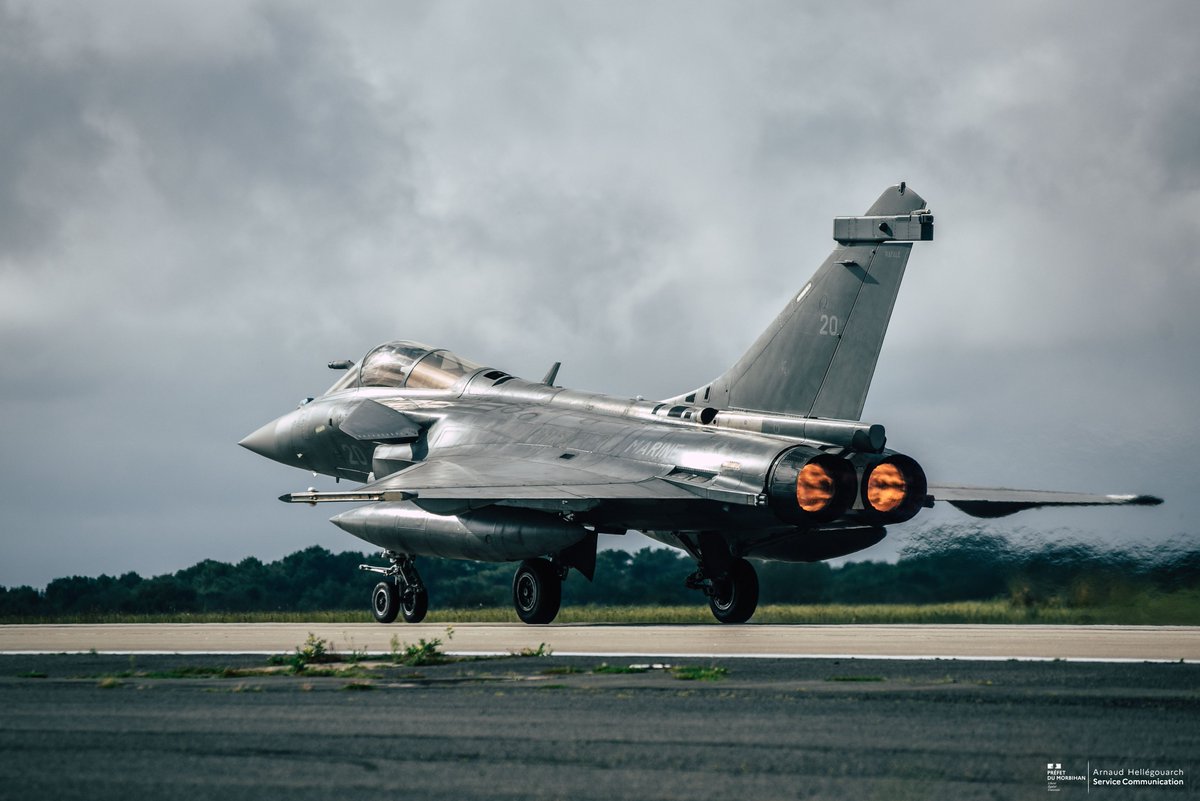 Information |
Un bruit important a été entendu dans l'ouest du département du #Morbihan
Il ne s'agit pas d'une explosion mais d'un avion de chasse qui a franchi le mur du son
⚠️N’encombrez pas les lignes de secours
⚠️Merci de ne pas relayer les rumeurs
#Bretagne