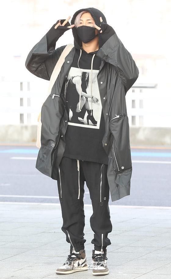 Namjoon’s airport fashion — a thread