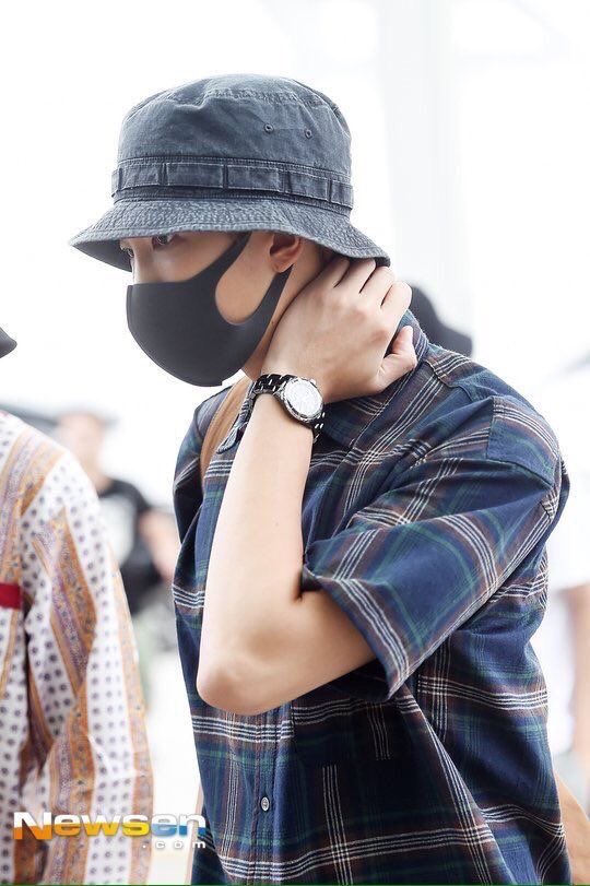 Namjoon’s airport fashion — a thread