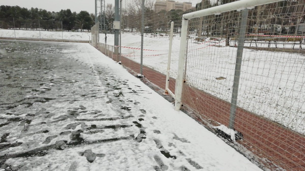 📢| ÚLTIMA HORA
El partido aplazado de la jornada 2 de nuestro Cadete "B" frente al <a href="/SADvillaverde/">SAD Villaverde San Andrés</a> queda aplazado por la <a href="/RFFM_oficial/">RFFM</a> debido al temporal que arrecia nuestra Comunidad Autónoma.