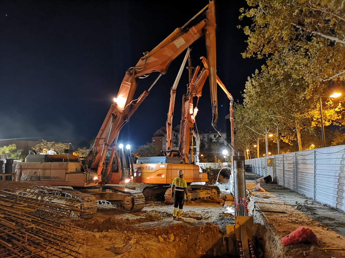 cimenter_'s tweet photo. Desde Cimenter afrontamos el año 2021 con nuevos retos  y con las pilas cargadas 🔋🔋. Dejamos atrás un año duro, pero con mucho trabajo en cimentaciones especiales e ingeniería del terreno. 

Contad con nosotros para vuestros proyectos.

#geotecnia #construccion 🏗️👷🚧👷‍♂️👷‍♀️ https://t.co/Ji9dp1gHvw