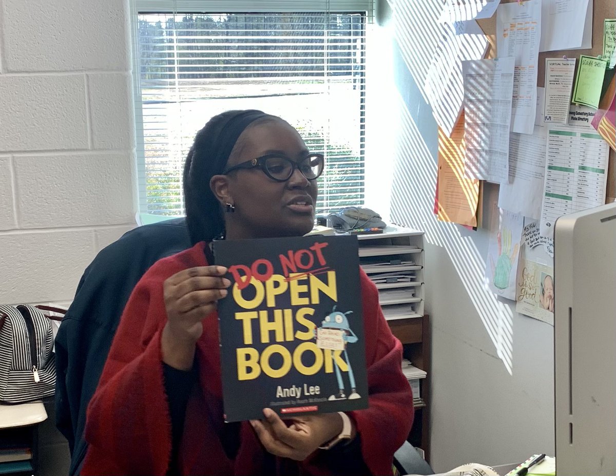 Ms. Cross, our secretary, was the surprise reader for second grade! How awesomely this! 💚🐾💛#ittakesavillage #nescougars #welovenottoway