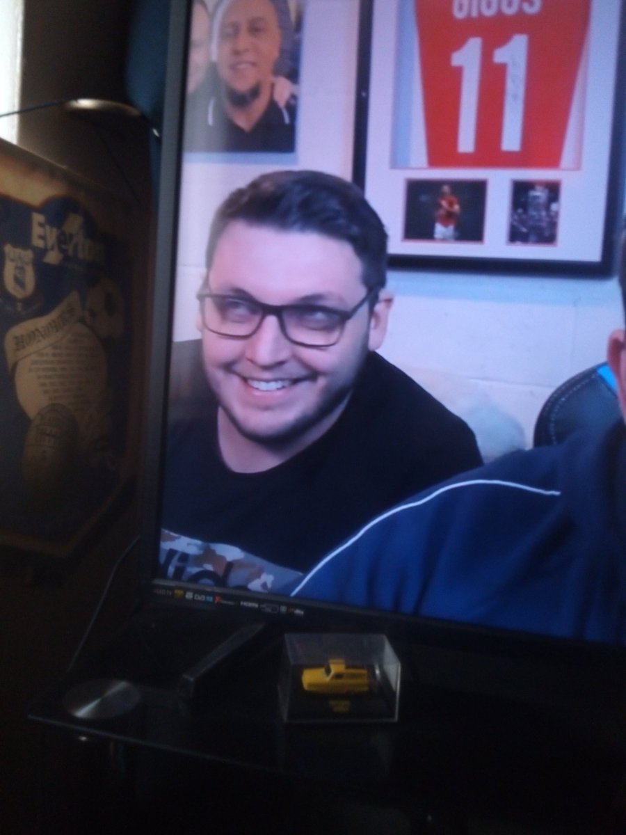 StephenJLee1987's tweet photo. Look at @JordanCordyNice face ππ, he definitely pulled a fast 1 today π @chipmonkz will get payback π thanks for banter guys ππ https://t.co/UmgV1qx7xy