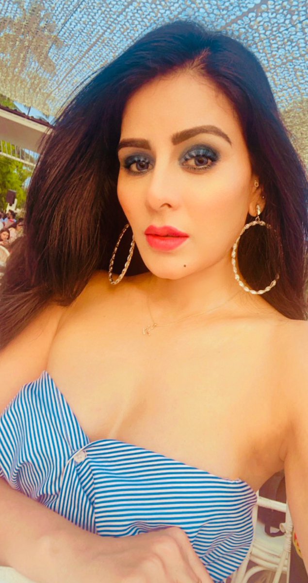 rehaakhann's tweet photo. πΈHappiness all around ππππ€ #goadiaries π΄ #thalassagoa
πΌ Jewellery & Styled by - @R.K πππ
π Make-up & Hair @R.K ππΌββοΈππ
π»
#thalassa #goadiarries #weekendvibes #bluedress #happy #newyear #newbeginnings #newpost #newday #newyear2021 #riseandshine #holiday #rehaakhann https://t.co/ZO2VnviFe5
