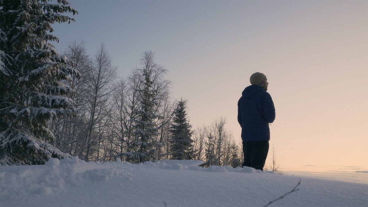 “L'appel du Nord”, ou l'histoire de Thibaut, Nordiste et musher, qui transforme son rêve d'enfant en réalité
Un #documentaire de Thibaut Branquart et David Guersan
📺Lundi 11 janvier à 23h et vendredi 15 janvier à 9h15
➡️bit.ly/2Lux2d2
#musher #chiensdetraineaux #nord