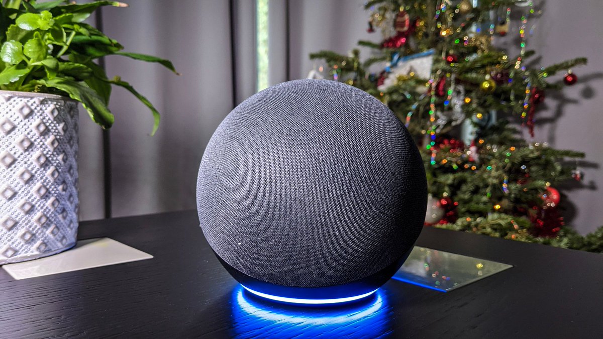 Clubic's tweet photo. .@DavidNogueira_3 a testé l'Amazon Echo 4 !
✅
Qualité audio
Nouveaux équipements
Services connectés
Compatibilité ZigBee
Reconnaissance vocale
❌
Design des boutons
Pas d’afficheur
Impossible de créer un système stéréo avec une ancienne Echo
👉 https://t.co/JSAWpYNVB7 https://t.co/eR13l375hY