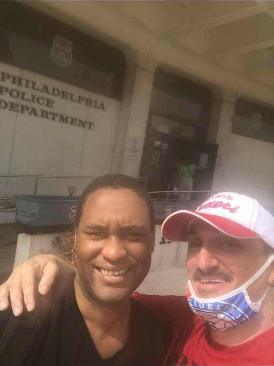 ScreaminSi11's tweet photo. @marczumoff @sixers Heartbroken that was my big bro love you Joey https://t.co/CaiV4c34Ss