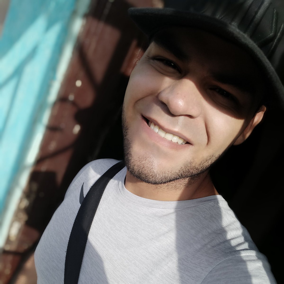 JohanLabradorV's tweet photo. #NuevaFotoDePerfil https://t.co/EQh5G3HmgG