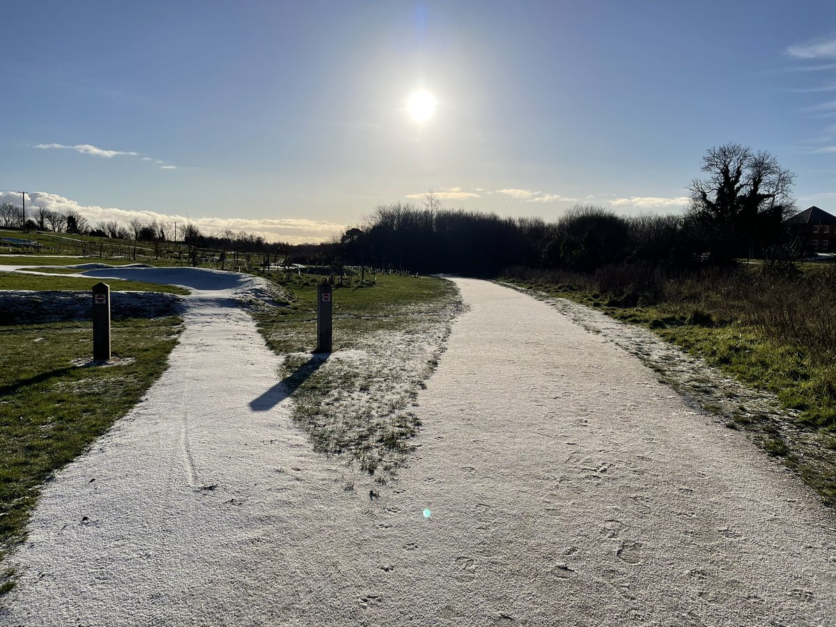 StevenMorgan40's tweet photo. #billyneill #trailrun #finishedearly @wearetrekni @Dr_FaithG ๐@barrabest @WeatherCee @angie_weather @linzilima @geoff_maskell @newslineweather @bbcweather @BBCWthrWatchers https://t.co/AbHoc6fIGX