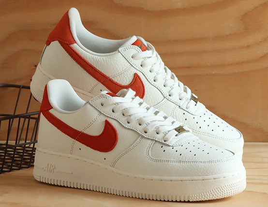 af1 mantra orange