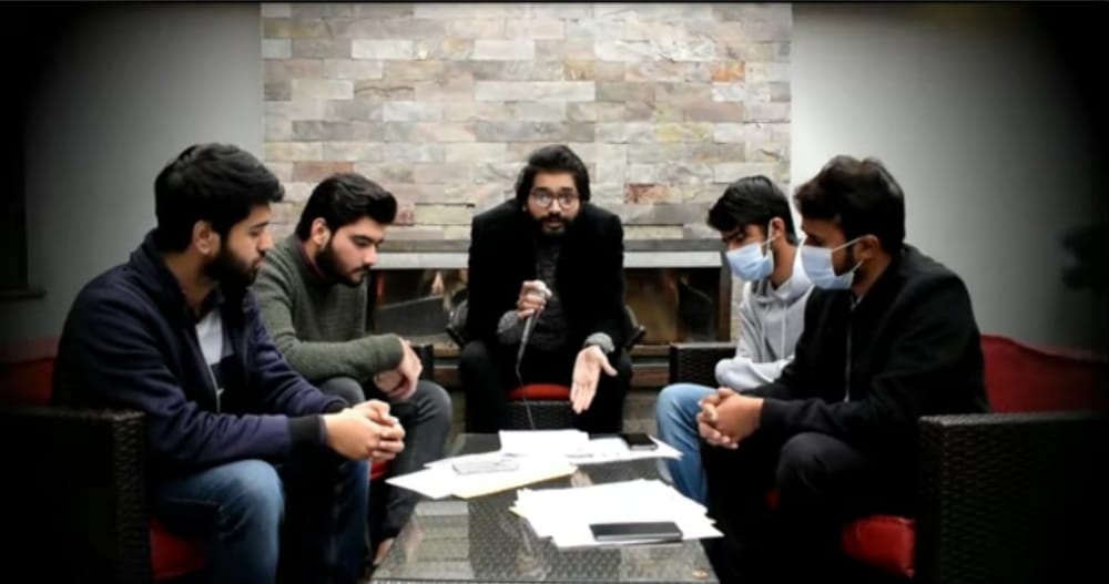 FarhanM66151324's tweet photo. Zaleel kr k rakh dea In Ohdy daroon ny students ko ,konsa plat form nai chorha inhoon ny ,kabi officials to kabi media ko Approach kea but Ye kaly Qanoon hain k Khtm hony ka nam nai ly rhy 
@ImranKhanPTI #NoDetentionNoExpel
@fslsltn @jakramaimc https://t.co/SZxKTk21QH https://t.co/t0kY5kIpPM