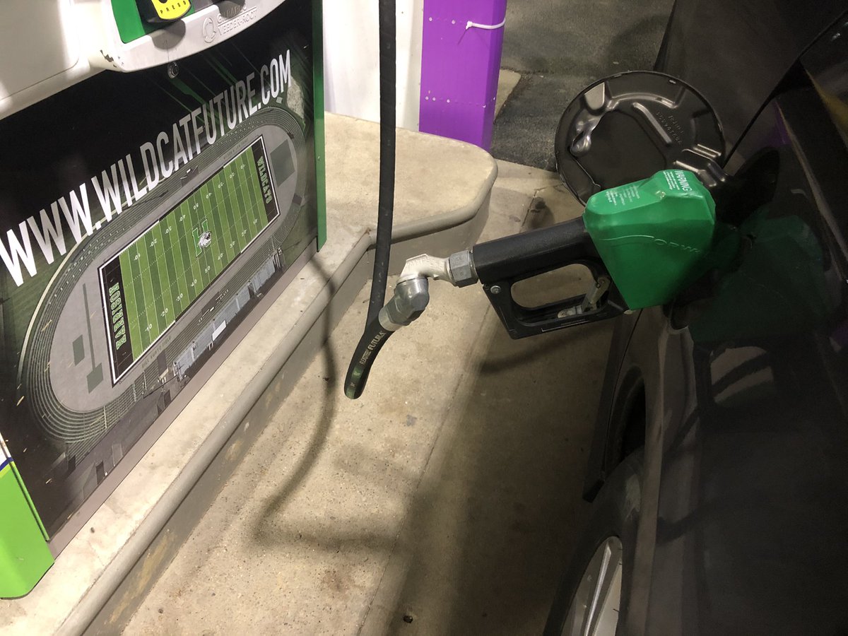 jessekohls's tweet photo. Friday Fuel Up at the Wildcat pump at BP! #wildcatpump #findyourgreatness #THINKBIG @wildcatsofhhs https://t.co/fNefgK6iq3