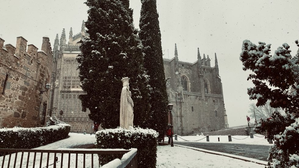 A causa del temporal de nieve ❄️ en #Toledo, quedan suspendidas las visitas turísticas durante los días 9 y 10 de enero de 2021 a los monumentos 

<a href="/SantoTomeToledo/">Santo Tomé Toledo</a> 
<a href="/SinagogaToledo/">Santa Mª La Blanca</a> 
<a href="/SalvadordToledo/">El Salvador Toledo</a> 
<a href="/JesuitasToledo/">Jesuitas Toledo</a> 
<a href="/CristoDeLaLuz/">Cristo de la Luz</a> 
<a href="/DoncellasNobles/">Real Colegio de Doncellas Nobles</a> 

#TOLEDOFILOMENA