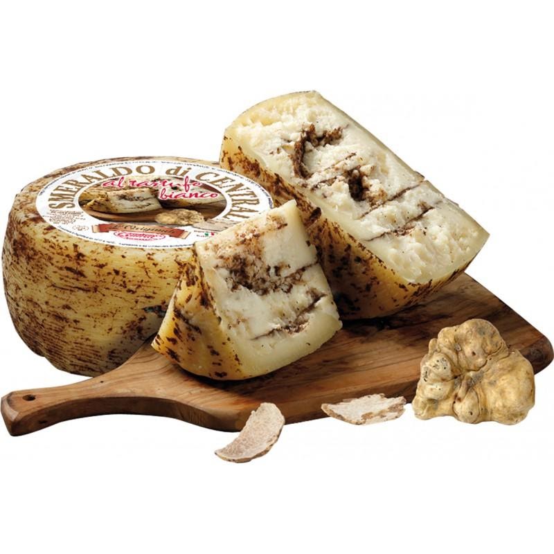 El Smeraldo al Tartufo Bianco de Alba es un queso pecorino sardo. Una de las cinco denominaciones de origen de este tipo de queso. Elaborado a partir de leche cruda de oveja y con un 5% de trufa Blanca de Alba. 

ow.ly/plna50D2b4M